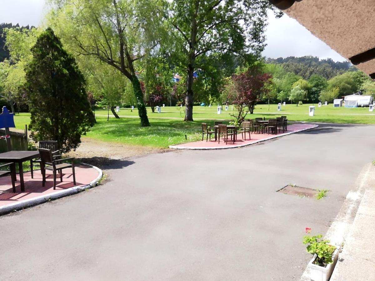 Camping Playa Sauces Ribadesella Exteriör bild